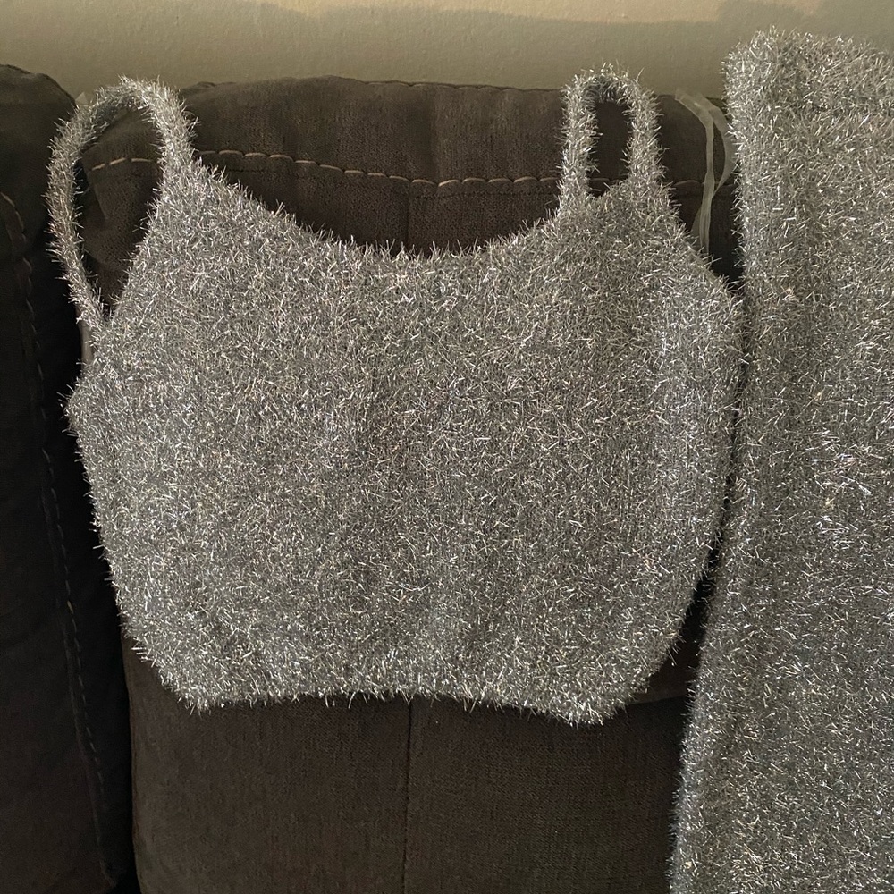 Silver Two Piece Set - Picture 2 of 4